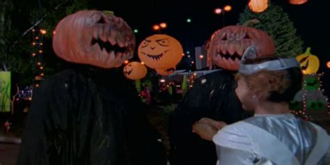 goosebumps s01e01|Goosebumps: 5 Episodes That Are Actually Scary .